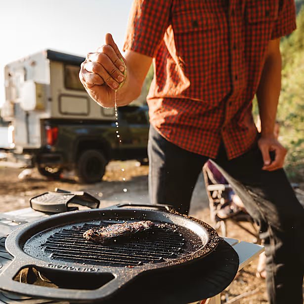 Solo Stove® Bonfire Gusseisen-Grillrost mit Halterung