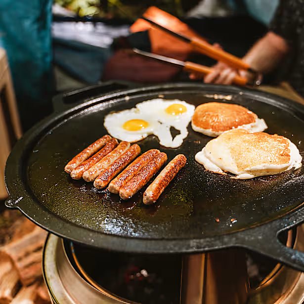 Solo Stove® Bonfire Gusseisen-Plancha mit Halterung